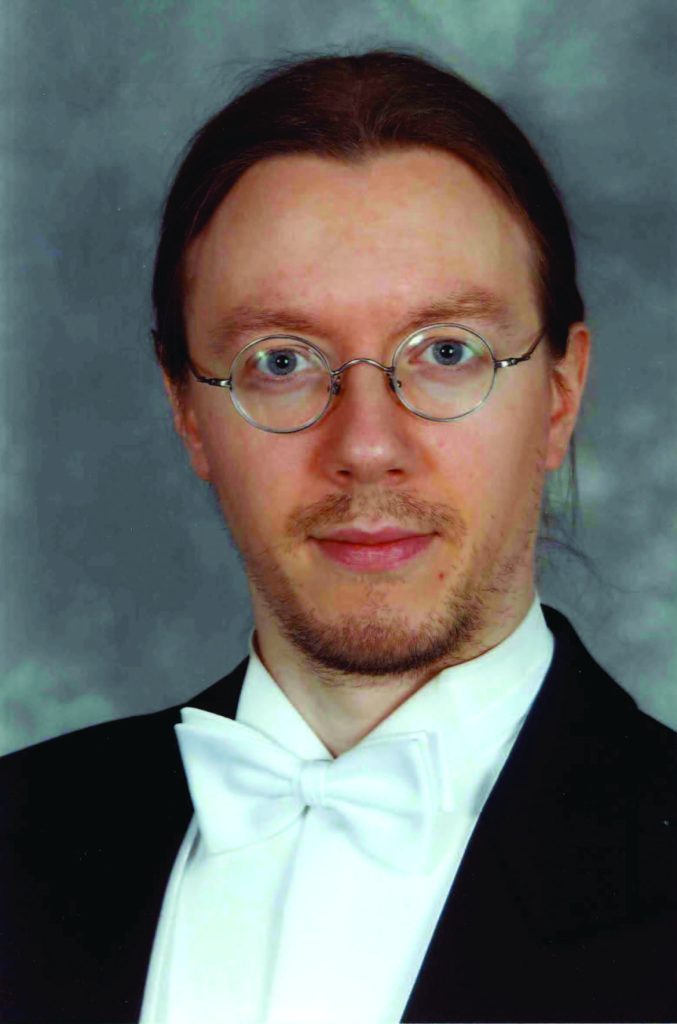 Sasha Mäkilä conductor
