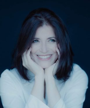 Deborah Waldman conductor © Lyondo Kaneko