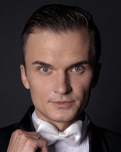 Evgenii Sakmarov conductor