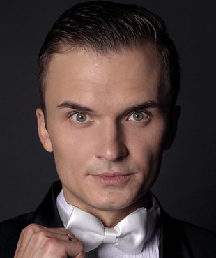 Evgenii Sakmarov conductor