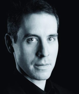 Robert Tuohy conductor