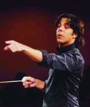 Domingo Hindoyan conductor